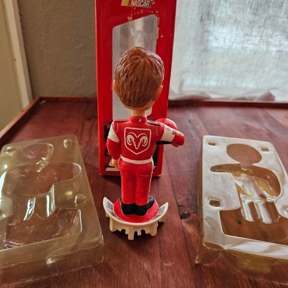 Bill Elliott Legends of the Track NASCAR Auto Car Racing Bobblehead Limited - Picture 3 of 4